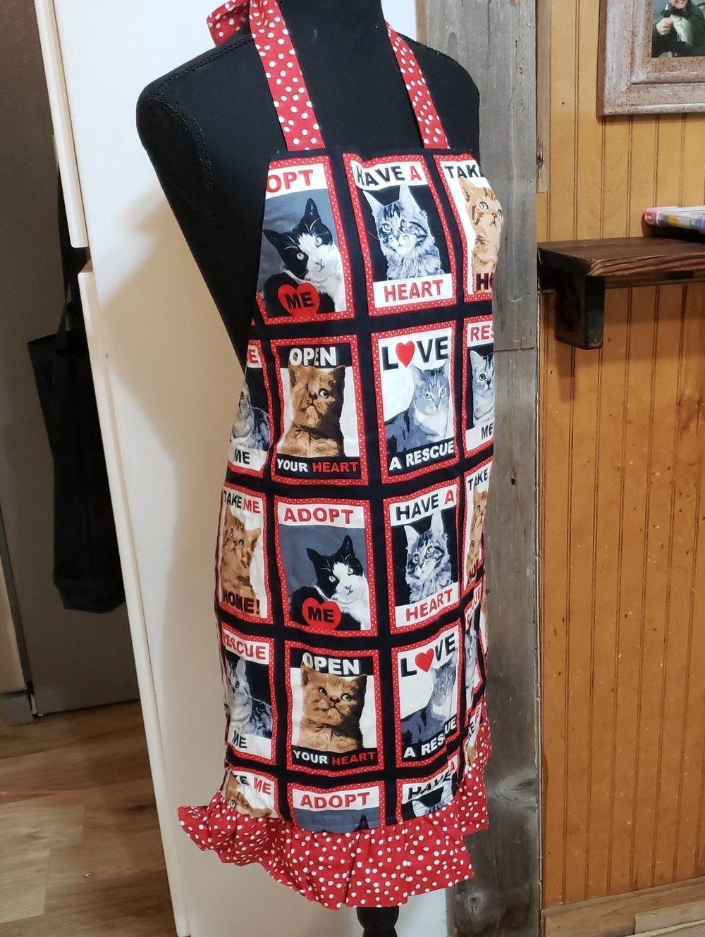 New Kitty Apron Black Red With White Poka Dots Ruffle Red Trim W/poka Dots